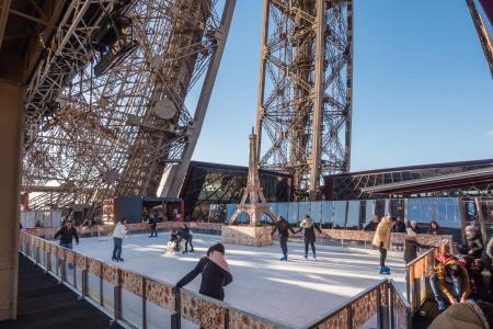 patinoire de la tour eiffel